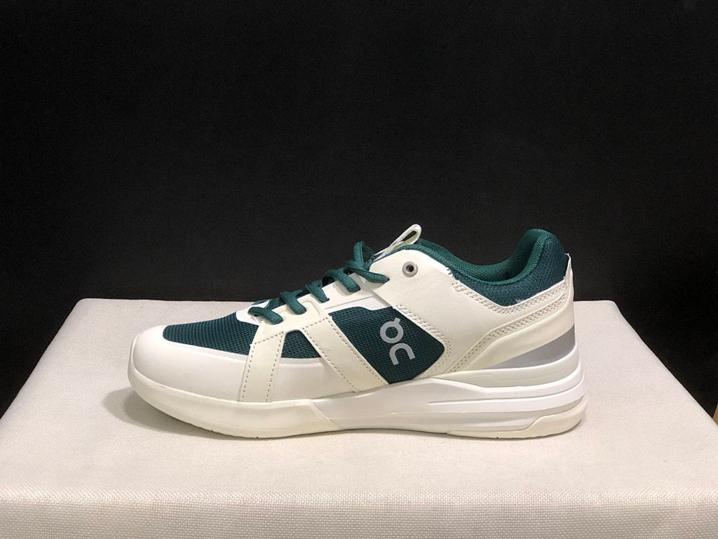 On The Roger Clubhouse Pro Sneakers White Dark Green