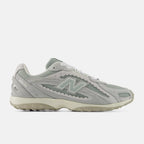 New Balance 204L