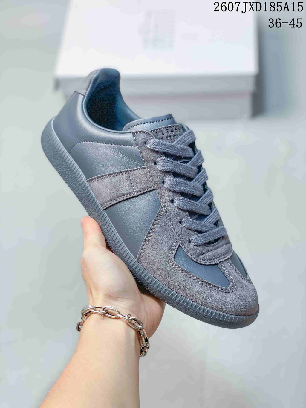 Maison Margiela S57WS0236 Gray Low-Top Sneakers