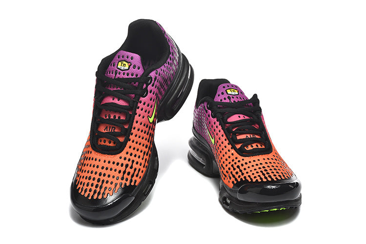 Nike Air Max Plus VI Black Gradient Sneakers
