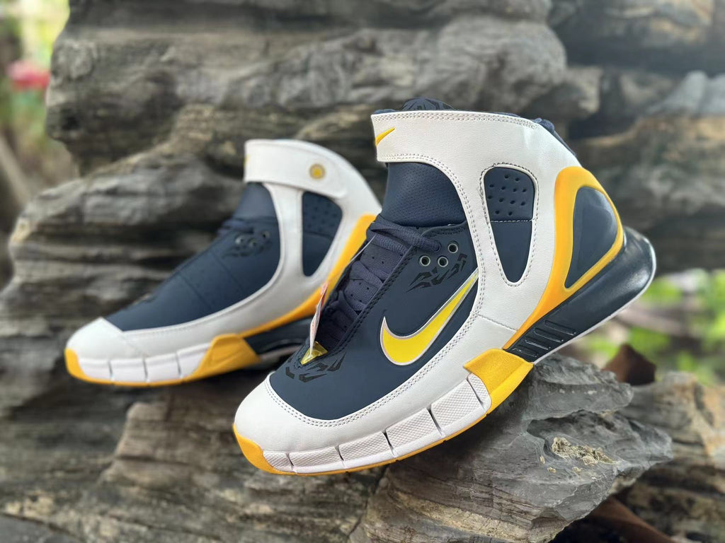 Nike Kobe 2K5 High-Top Basketball Shoes Lakers Blue and Yellow