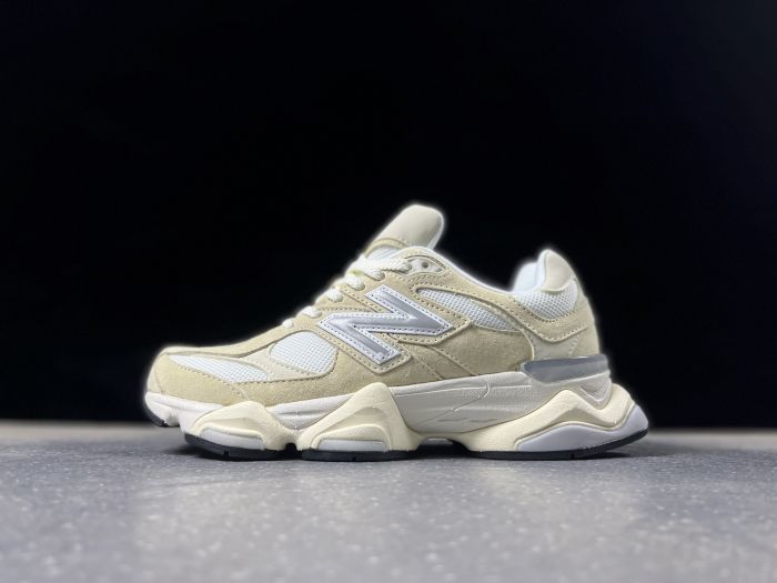 New Balance 9060 Sneakers U9060WNB Cream