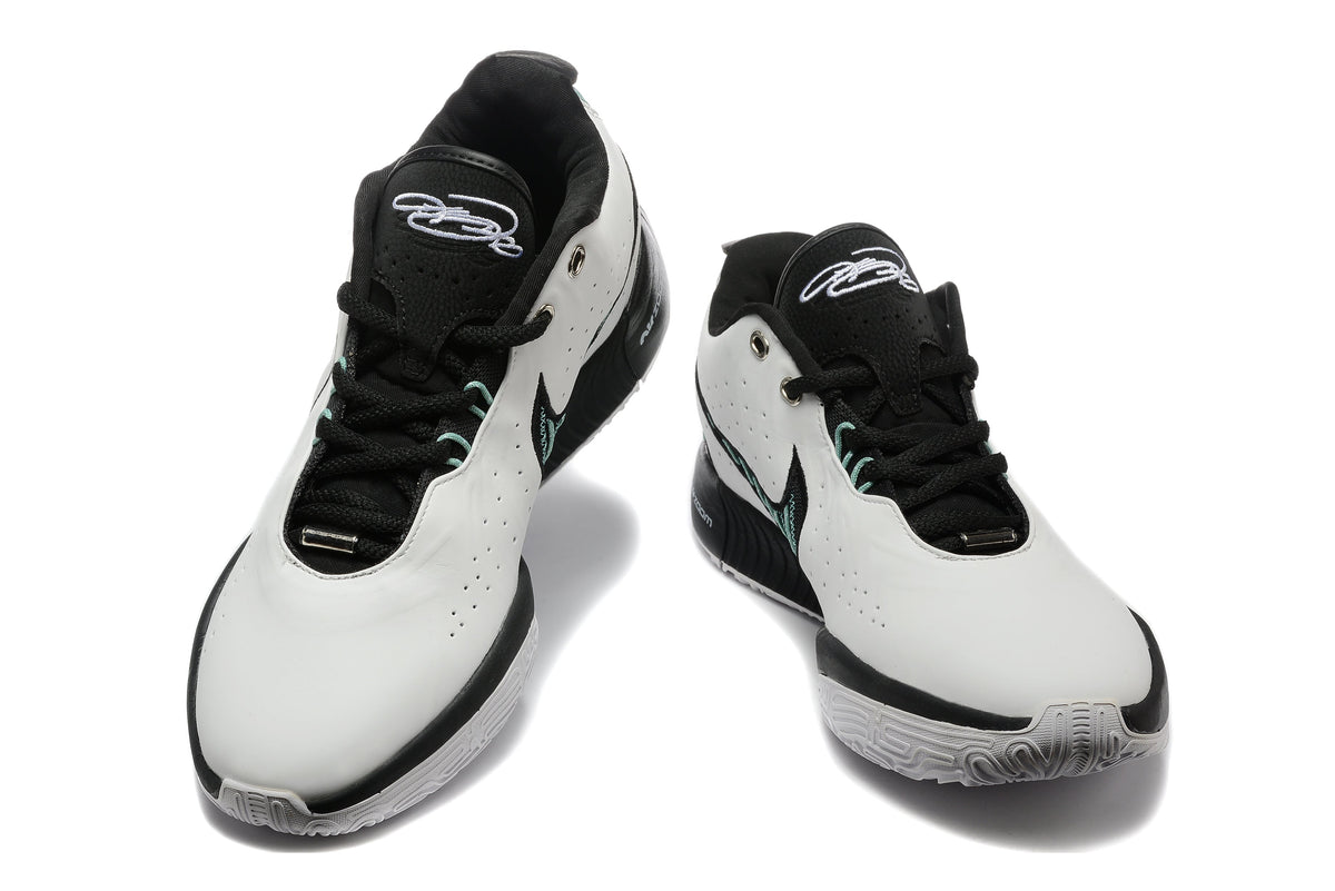 Nike 870-17 White and Black Basketball Sneakers