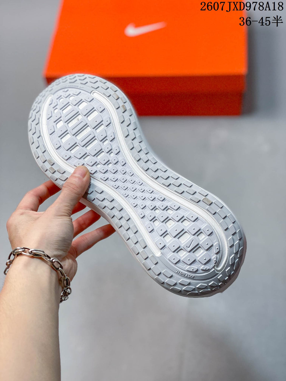 Nike Vomero Plus Running Shoes White JXD978A18