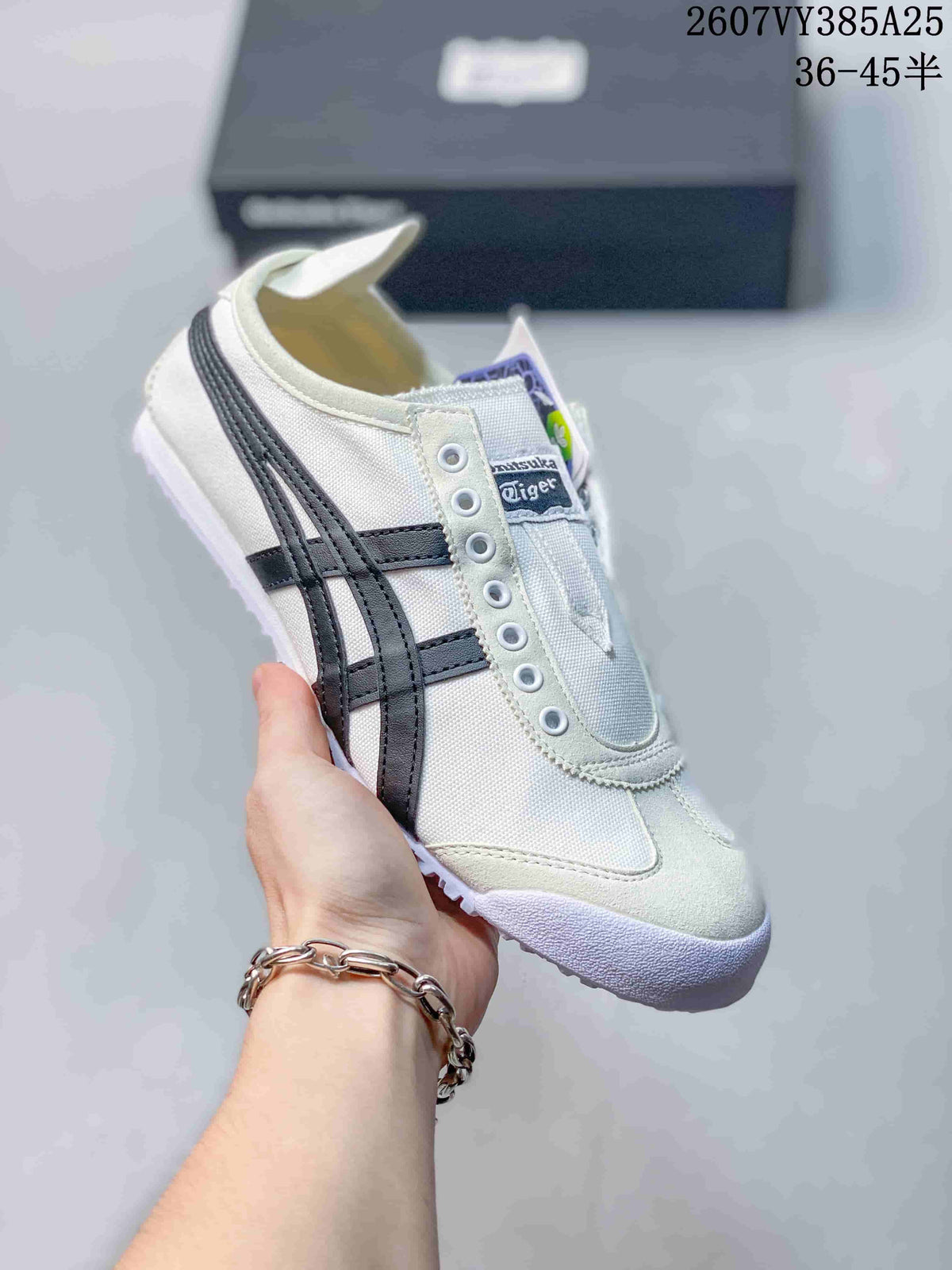 Onitsuka Tiger Mexico 66 Slip-On Sneakers