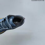 Saucony Triumph 22 Running Shoes in Blue and Orange