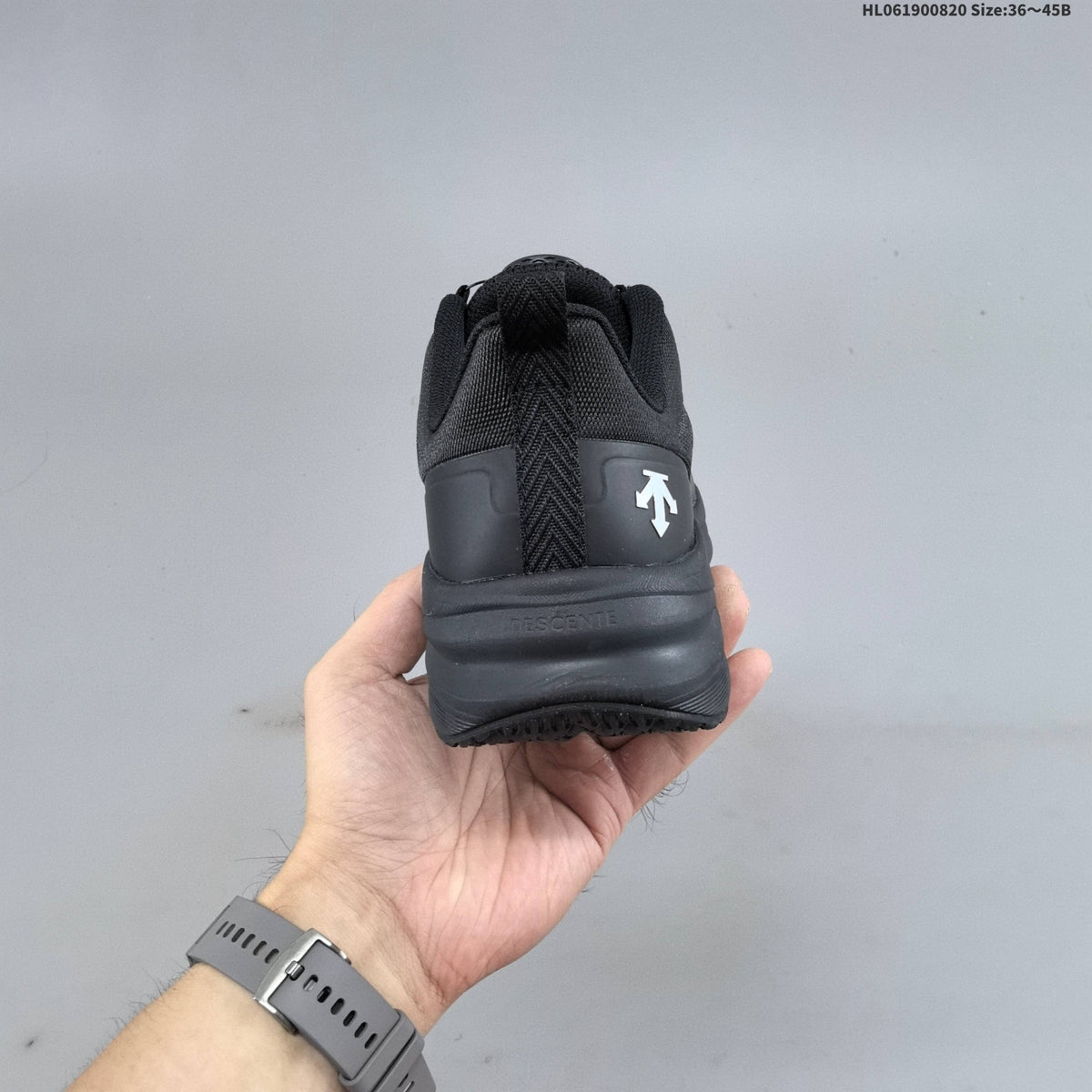 DESCENTE LAVITATE TRAIL WIRE 3.0 Black Sneakers