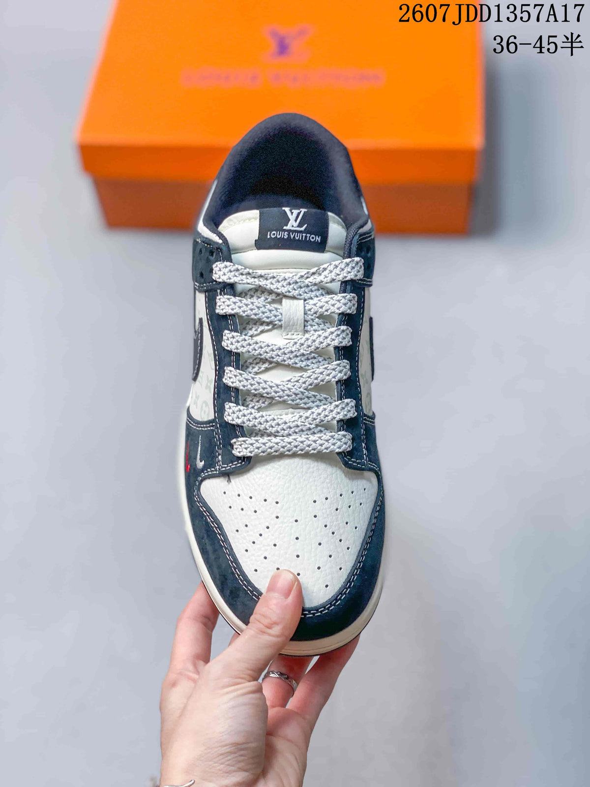Nike SB Dunk Low Navy and White Sneakers 2607JDD1357A17
