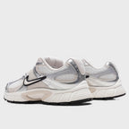 Women's V5 RNR - Summit White/Light Orewood Brown/Sail/Black