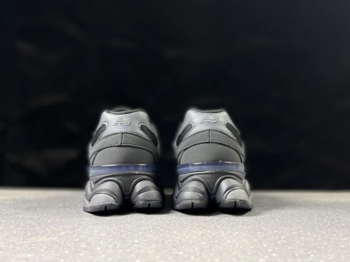New Balance U9060ZGE Grey Lifestyle Sneakers