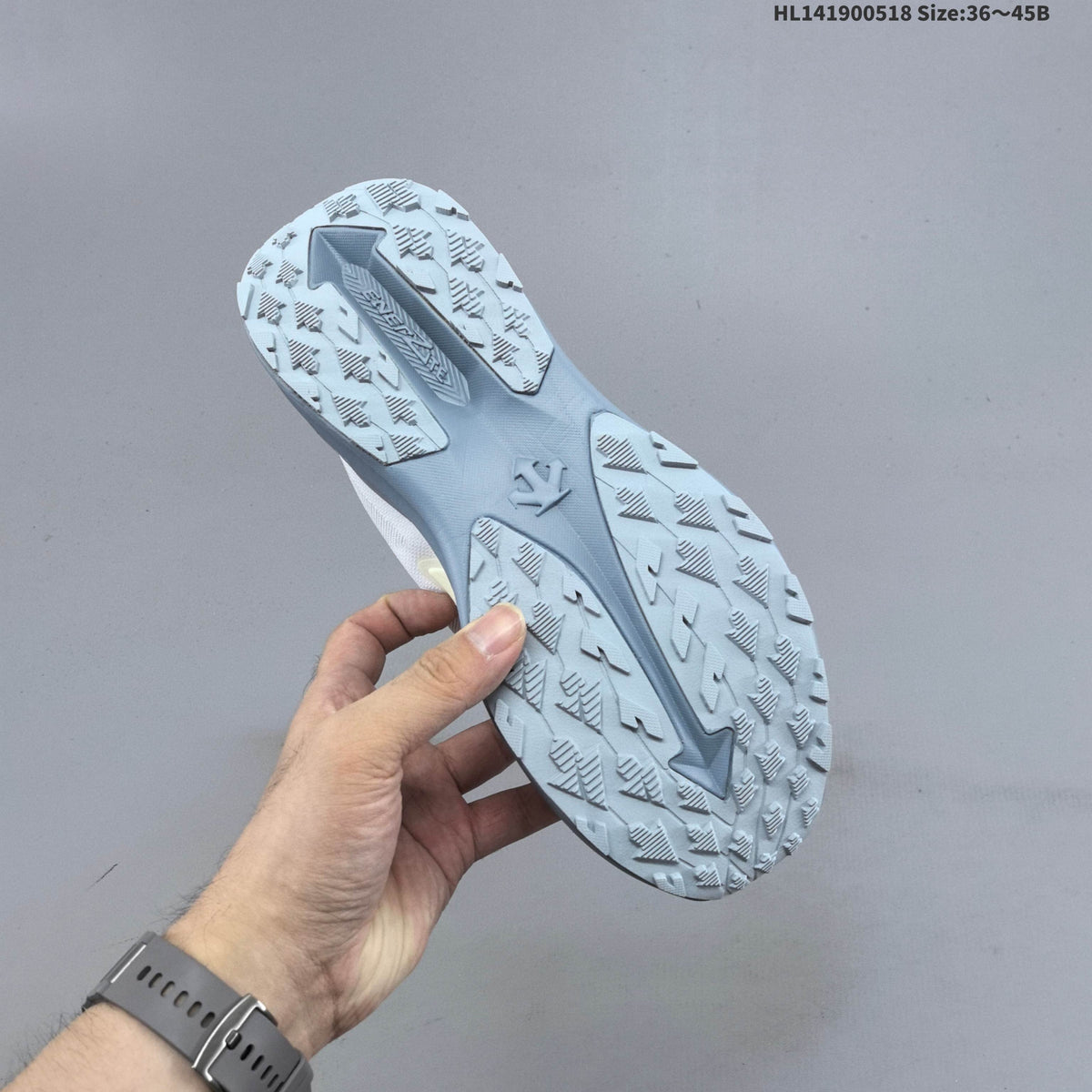 Descente Lavitate 3.0 Air Wire Low-Top Running Shoes