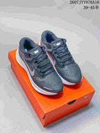 Nike Zoom Structure 23 Running Sneakers Gray White