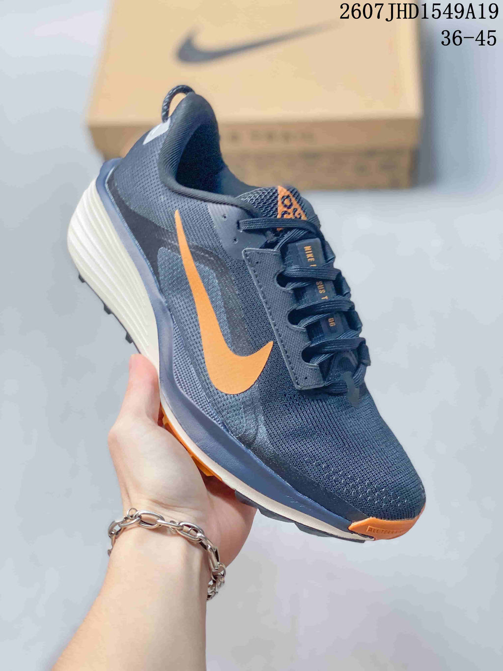 Nike Zoom Fly 5 Running Sneakers - Dark Gray and Orange