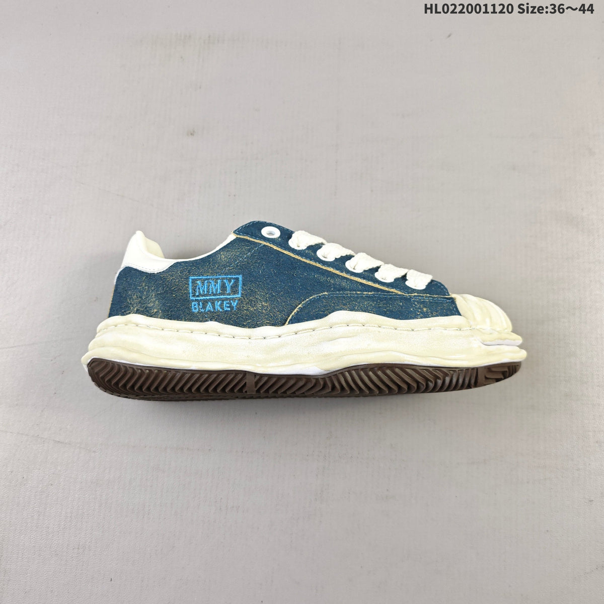 MMY Wayne Low-Top Sneakers in Blue Denim