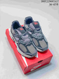Nike V5 RNR Gray Low-Top Casual Sneakers