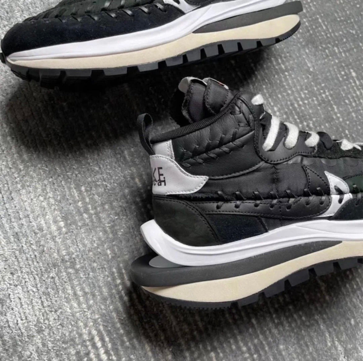 Nike VaporWaffle DH9186-001 Black and White Sneakers