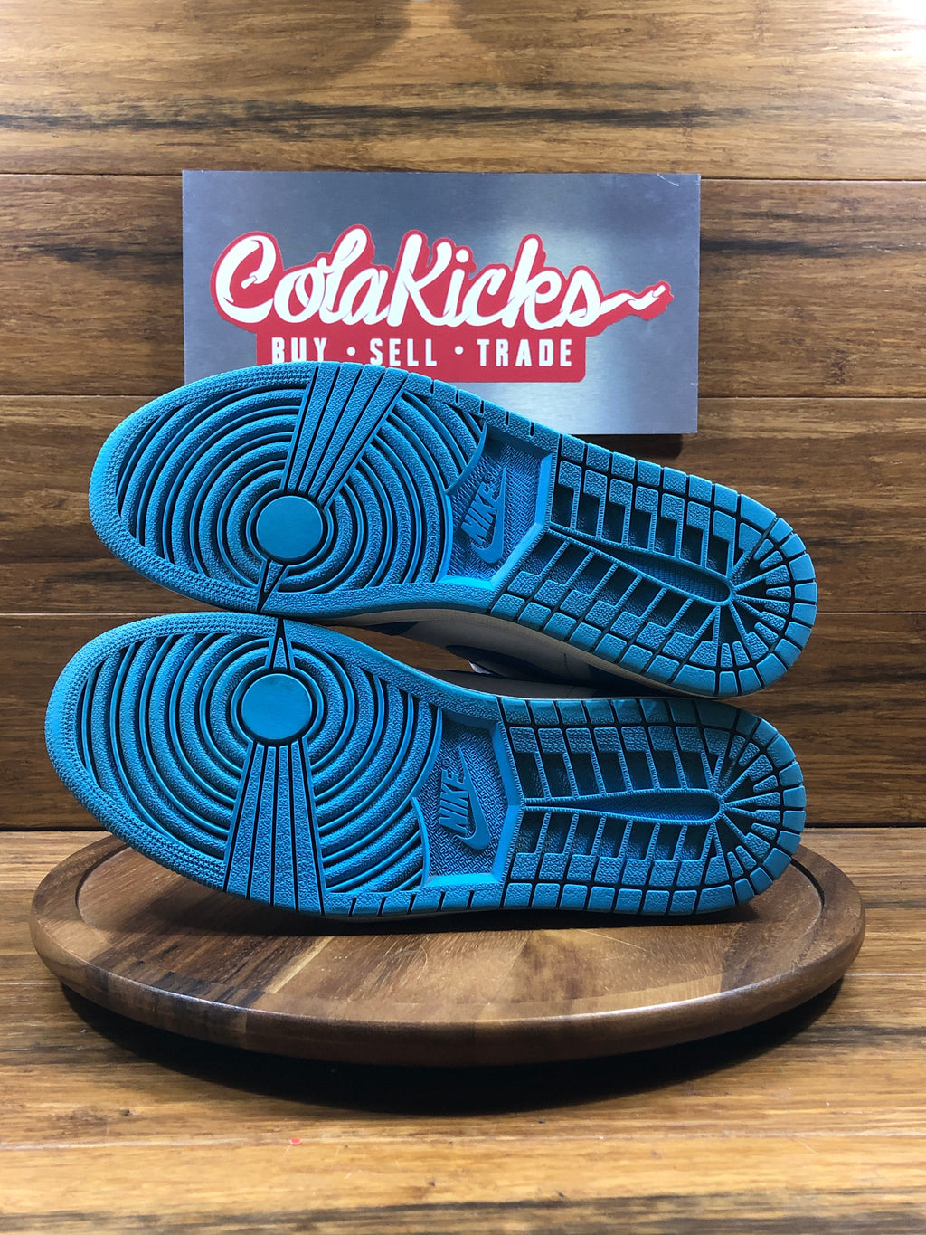 Jordan 1 Retro High OG UNC