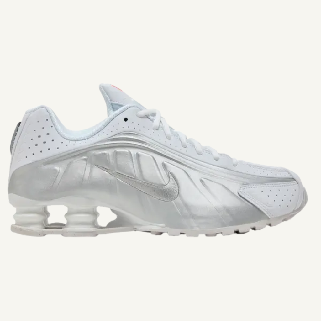 Nike Men's White/Metallic Silver Shox R4 Sneakers, HQ1988 101