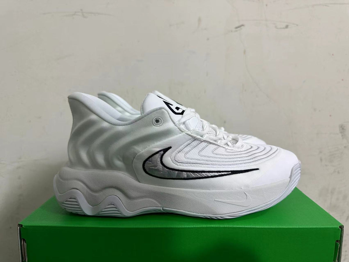 Nike White and Grey Basketball Sneakers with Black Accents
