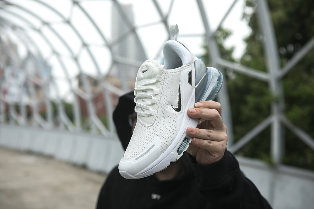 Nike Air Max 270 White and Black Sneakers IO9883-104