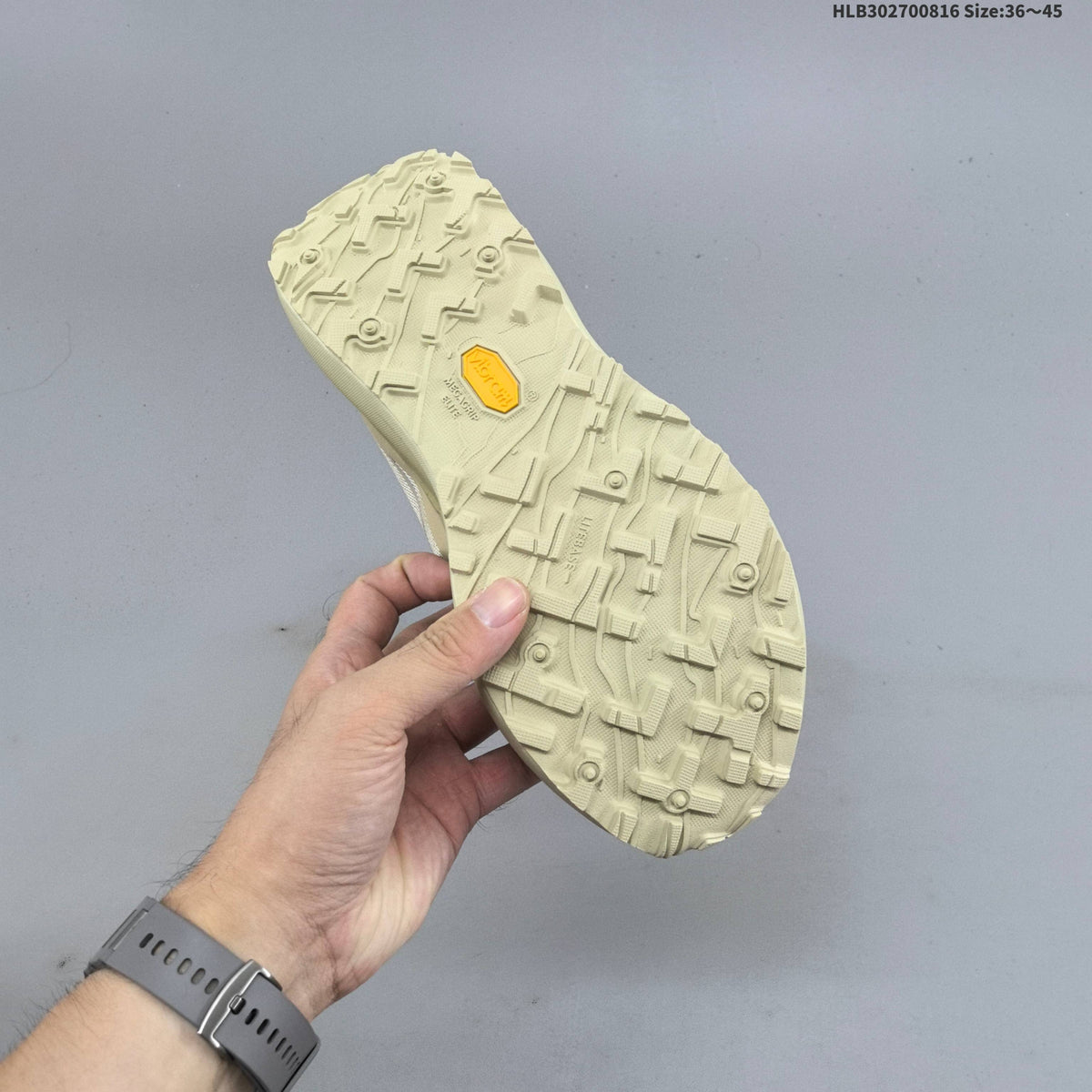 Norda 055 Trail Running Shoes in Cream and Black