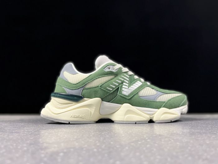 New Balance 9060 Green Sneakers U9060VNG