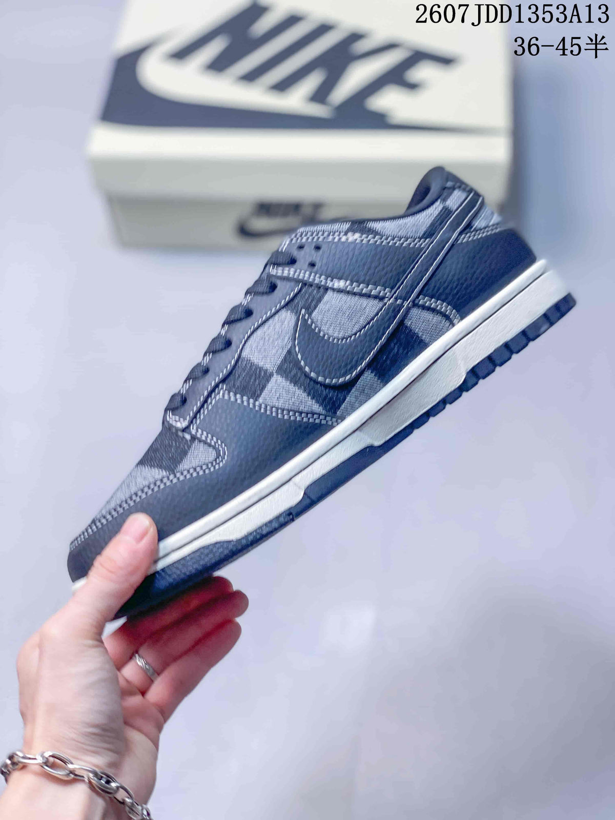 Nike SB Dunk Low Navy Plaid Sneakers DD1353A13