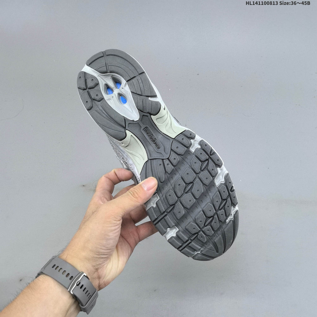 New Balance 740 Sneakers in Grey and Silver CR740MG