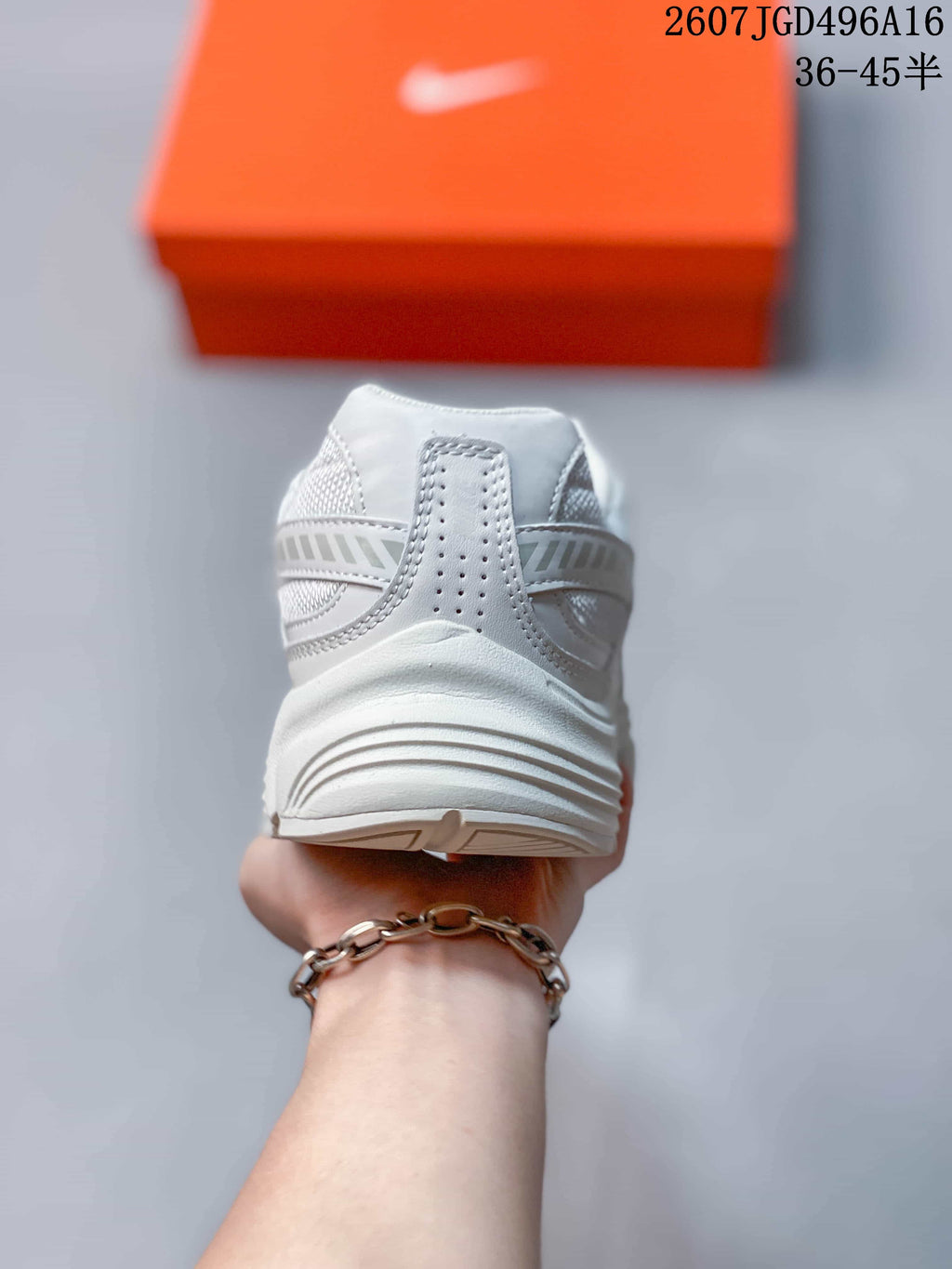 Nike Initiator Sneakers White Grey FQ6873