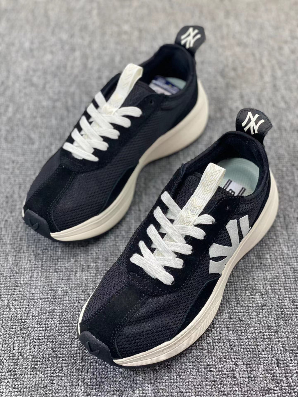 MLB Chunky Low-Top Sneakers in White