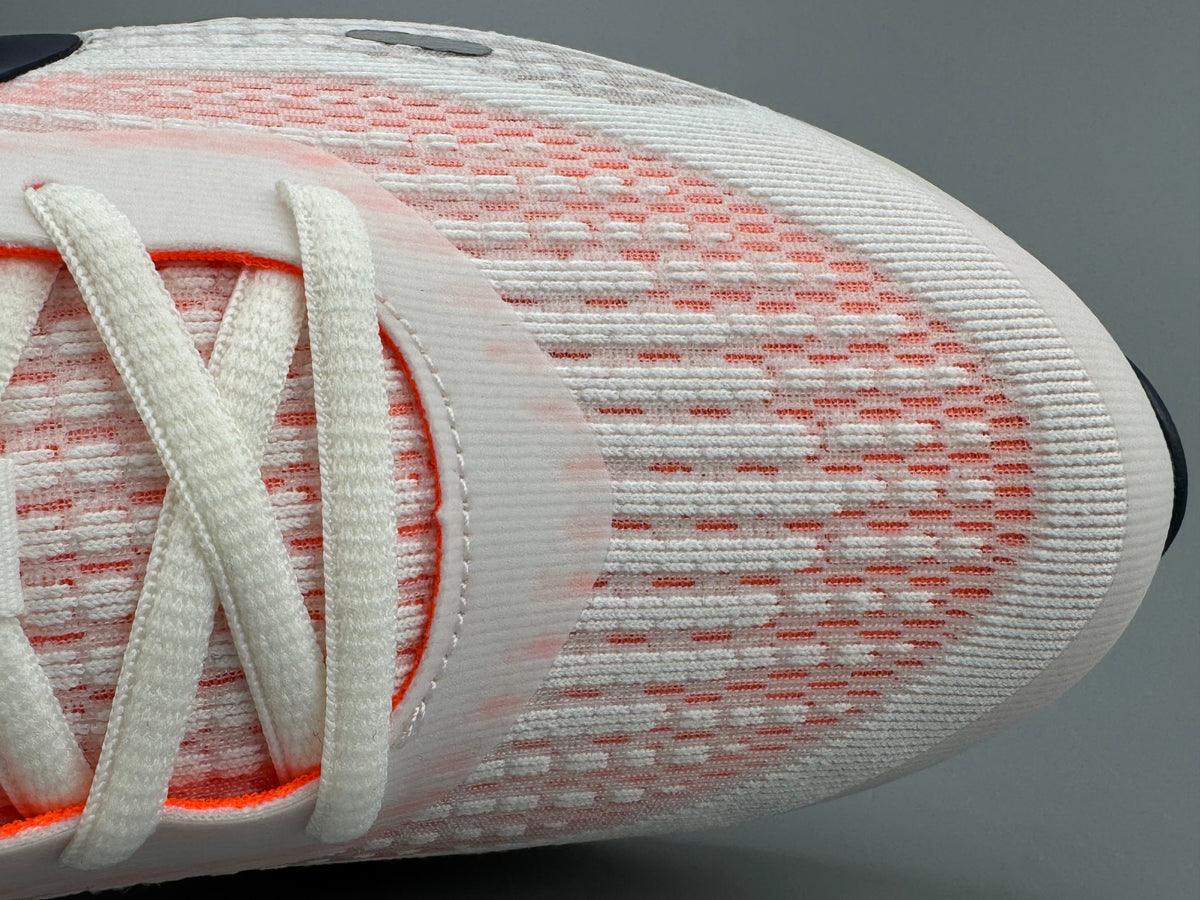 Nike Journey Run Sneakers FN0228-100 White and Coral