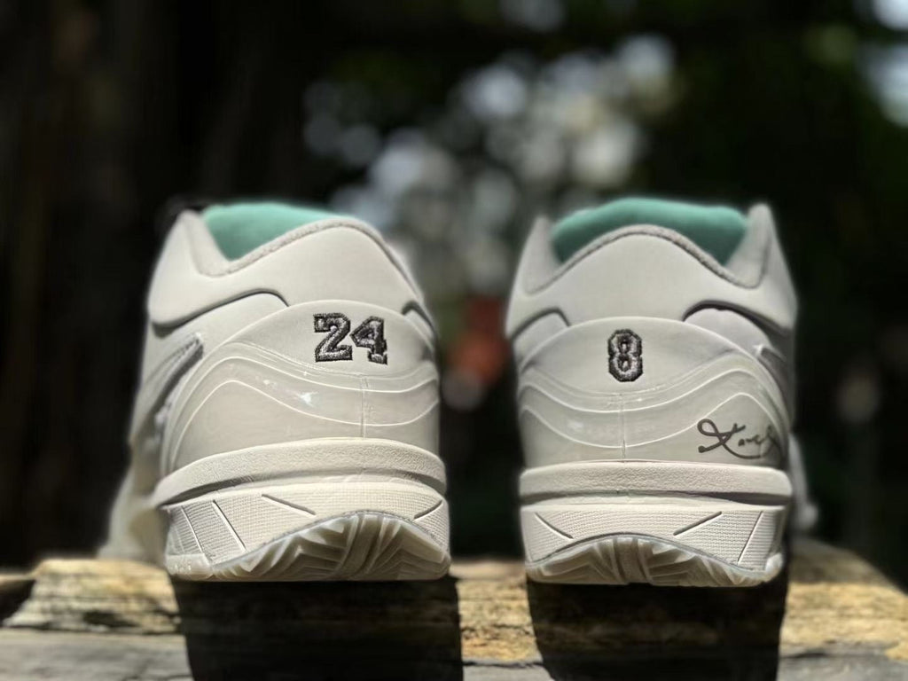 Nike Kobe 4 Basketball Shoes White Mamba Mentality