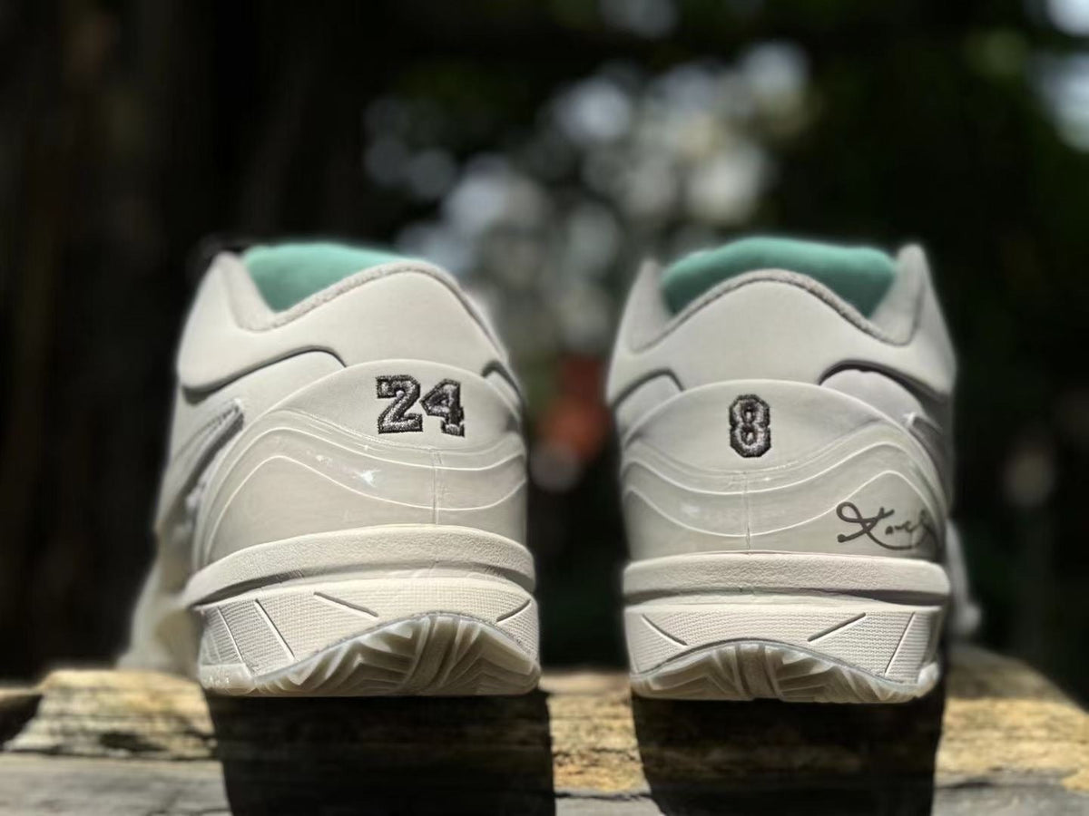 Nike Kobe 4 Basketball Shoes White Mamba Mentality