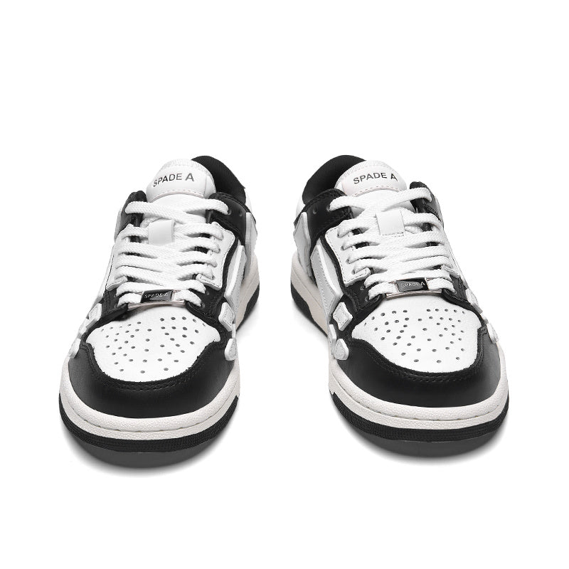 Black and White Spade A Low-Top Sneakers MFS003-004