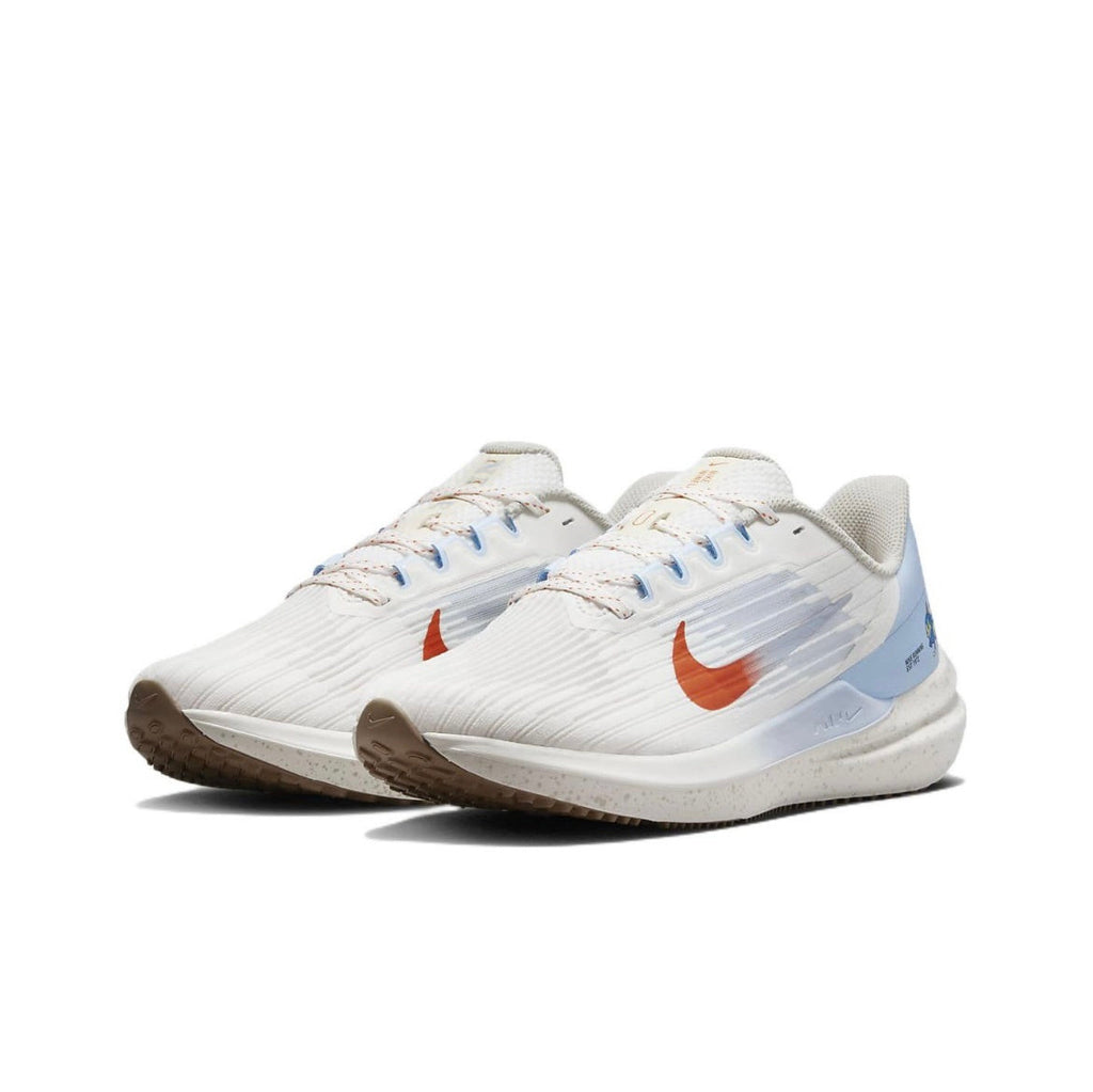 Nike Air Winflo 9 Running Shoes in White and Light Blue DX6048-181