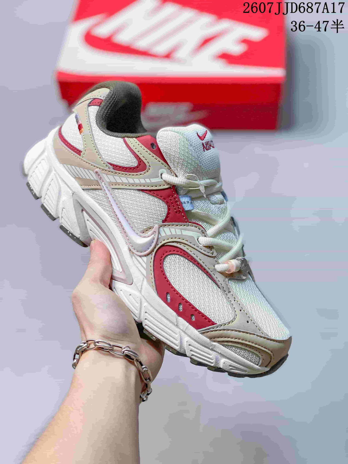 Nike V5 RNR Low-Top Casual Sneakers 2607JJD687A17