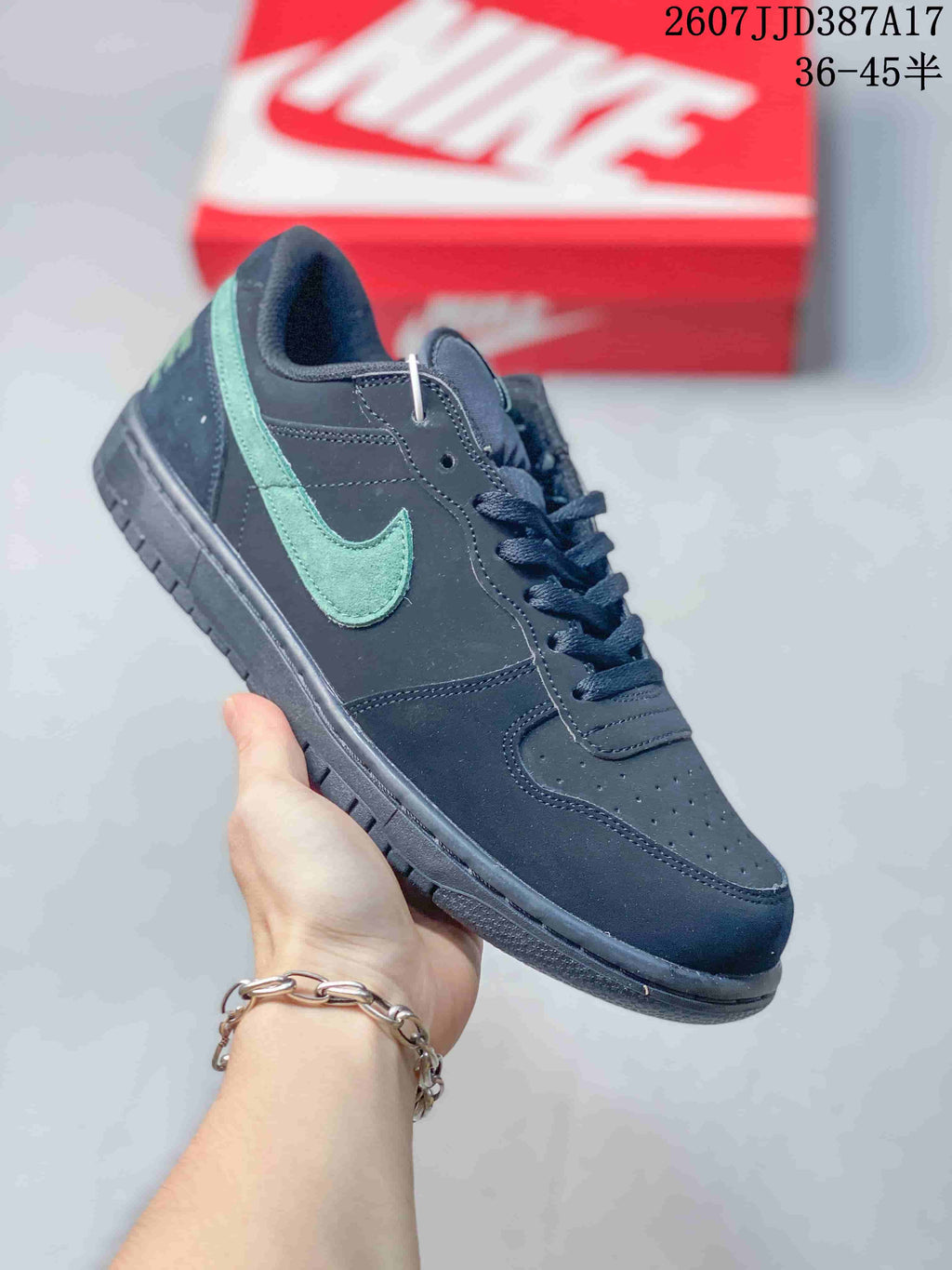 Nike Big Nike Low Lux Sneakers Black Green JD387A17