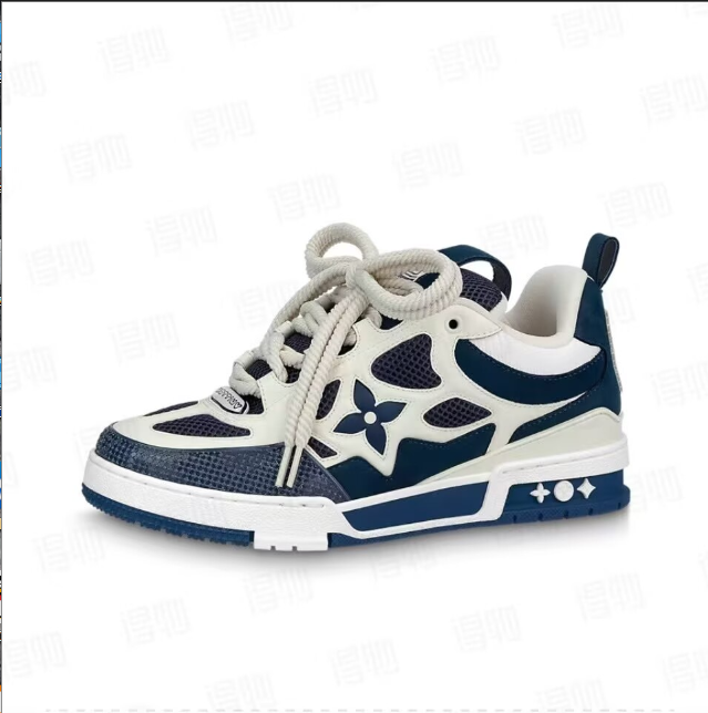 Four-Leaf Motif Low-Top Sneakers in Multiple Colors