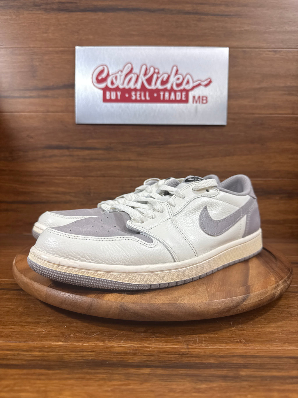 Jordan 1 Retro Low OG Atmosphere Grey