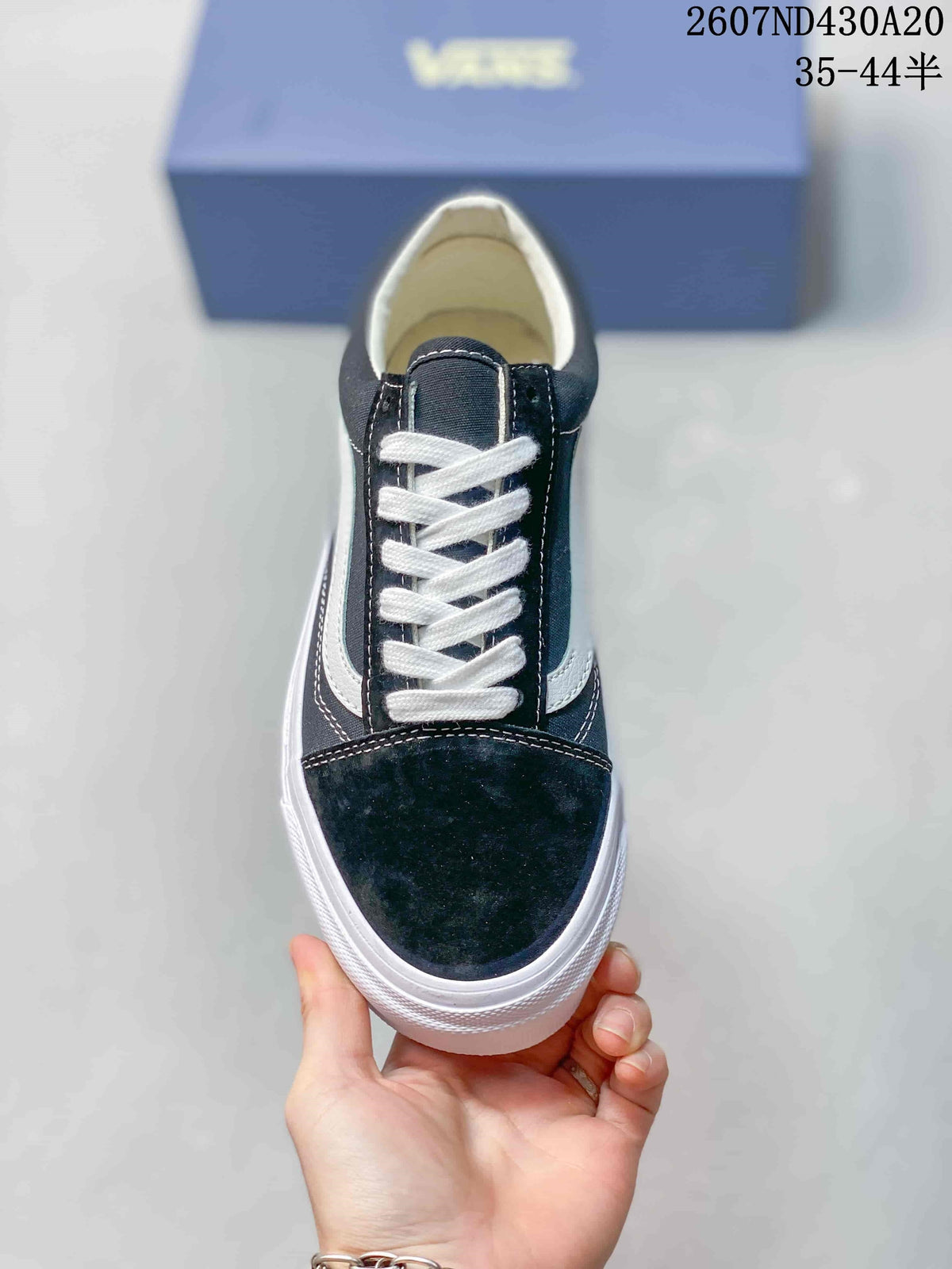Vans Old Skool 36 Sneakers Black and White