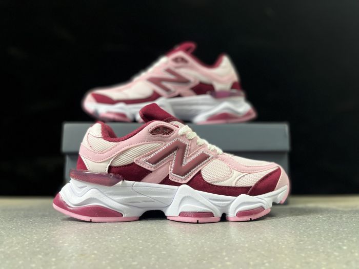 New Balance U9060BVU Pink Sneakers