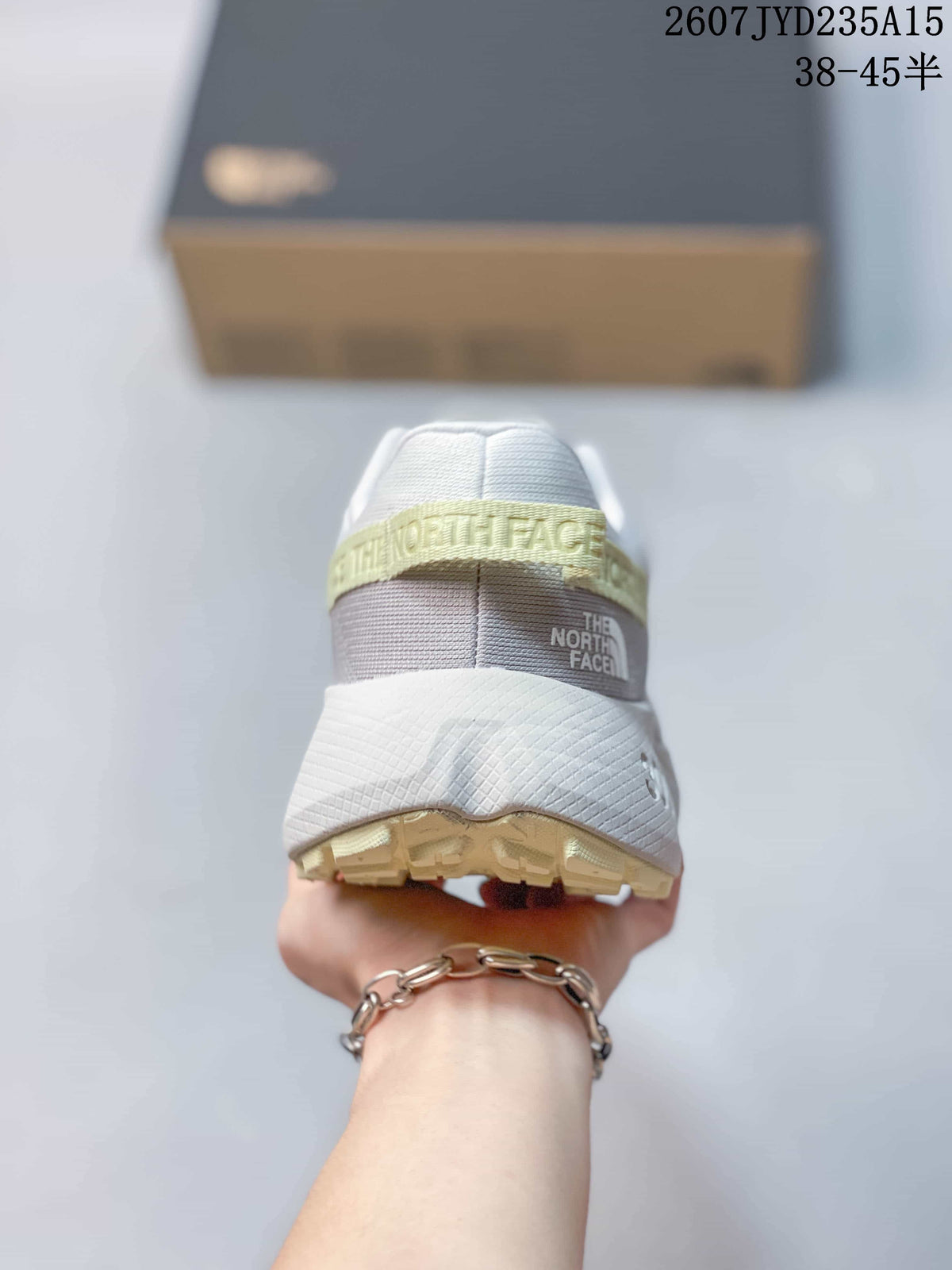 The North Face Altamesa 300 Low-Top Hiking Shoes NF0A8A9RRO5-090