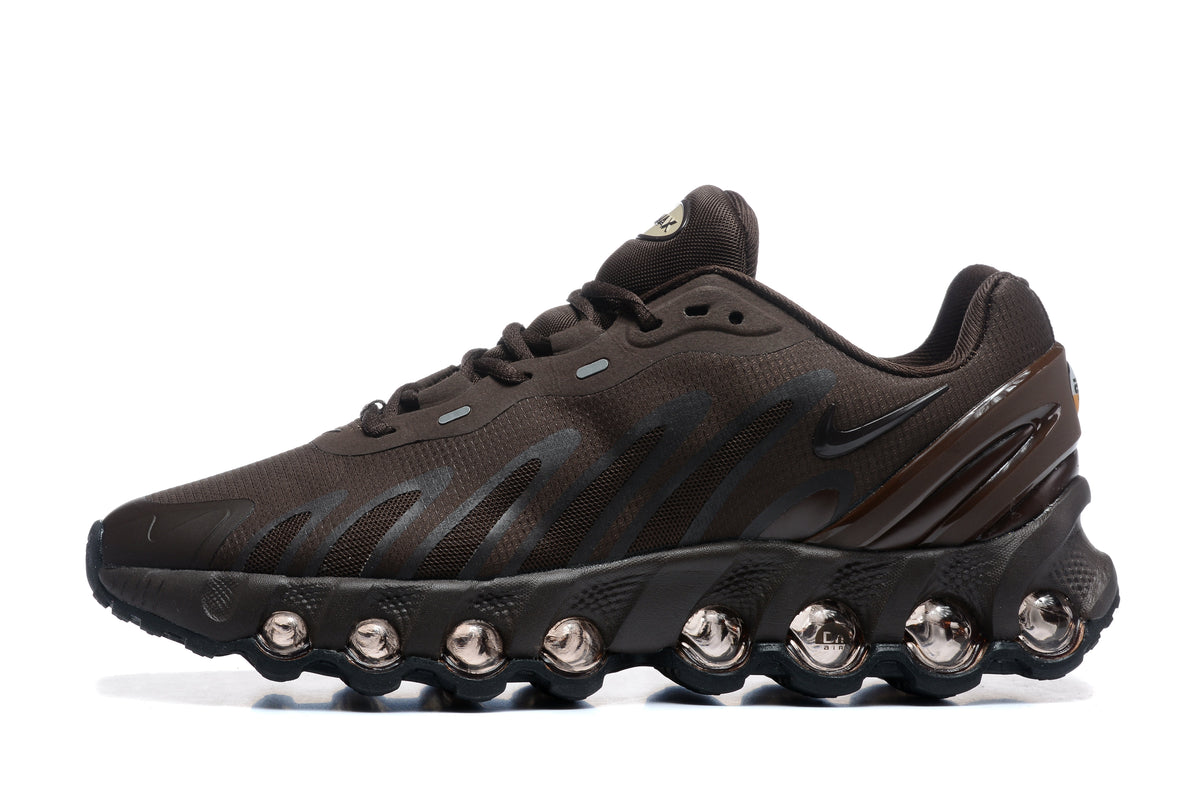 Nike Air Max Sneakers in Burgundy and Black