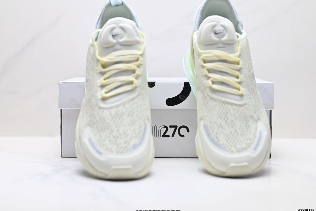 Nike Air Max 270 Sneakers in Ivory and Pale Green IO9884-001