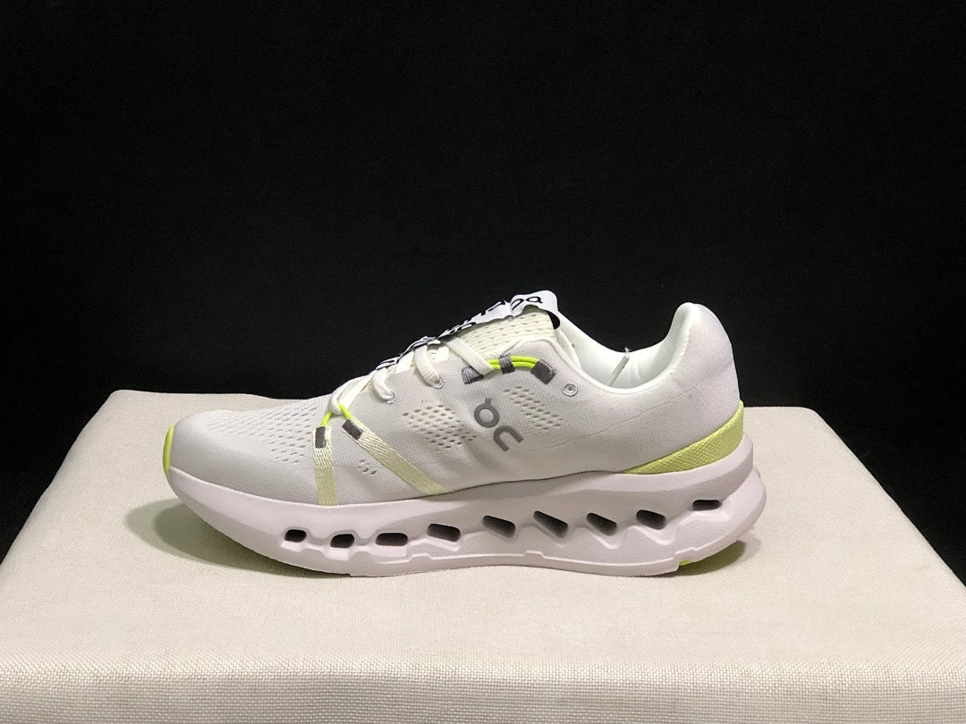 On Cloudsurfer Sneakers Sand White