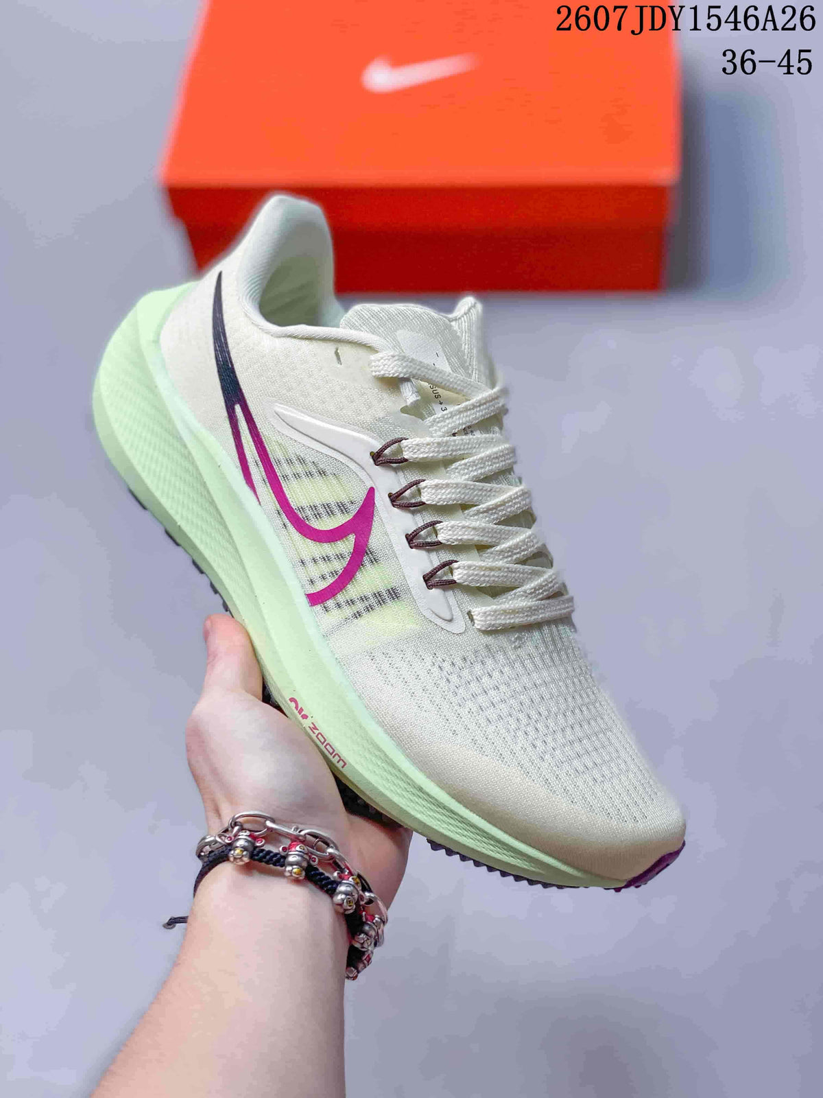 Nike Air Zoom Pegasus 39 Running Sneakers