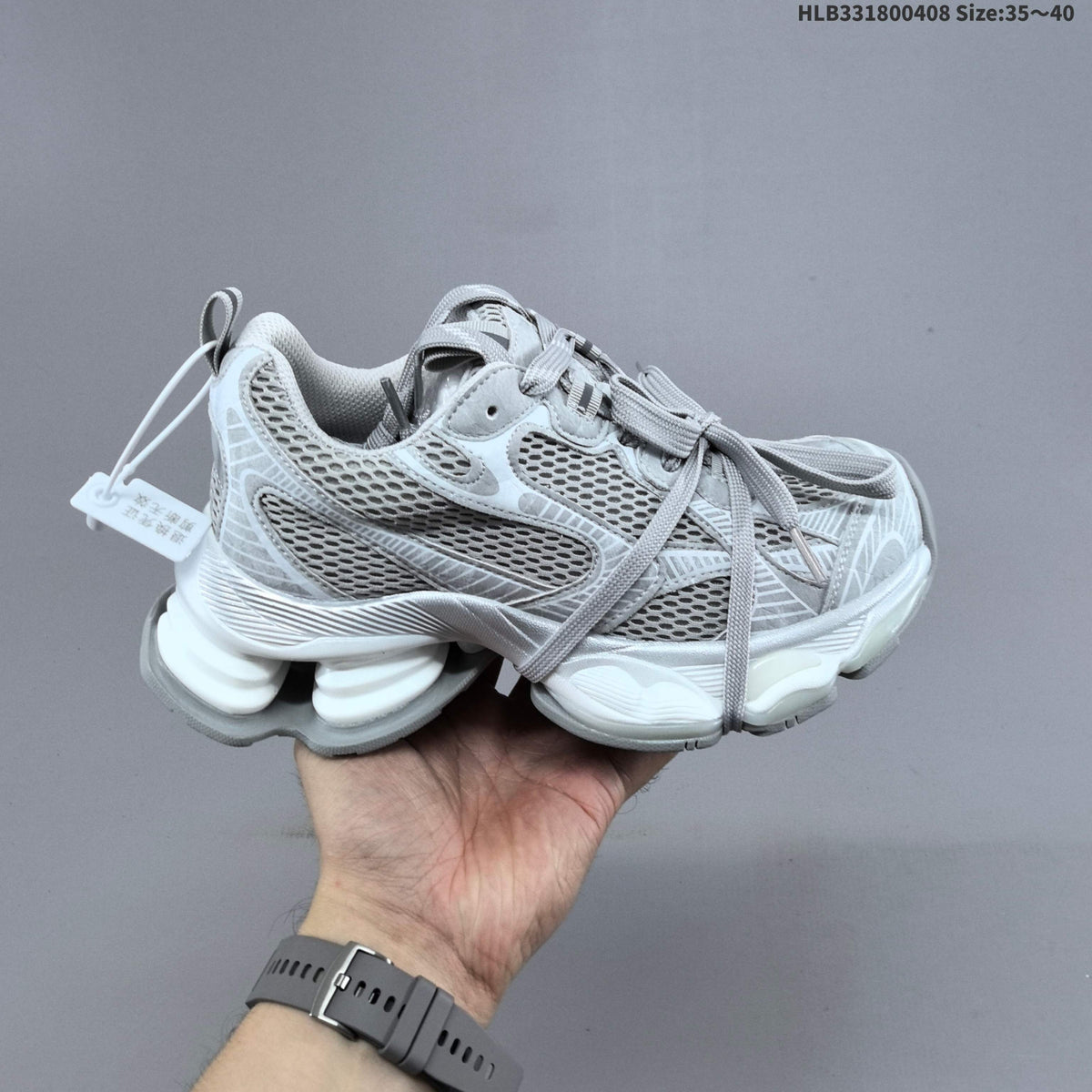GG-CC G25X8557B Chunky Lace-Up Sneakers