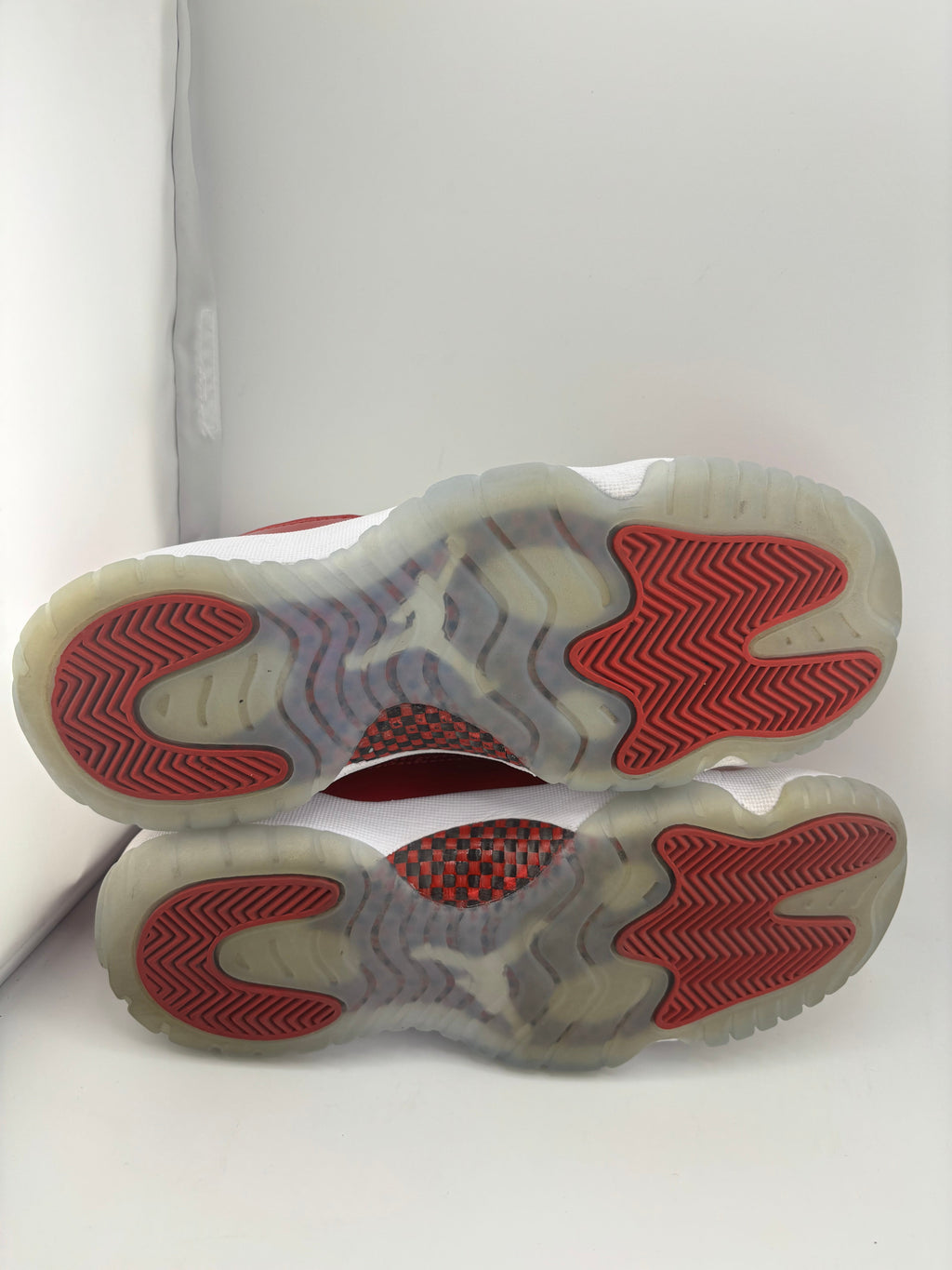 Jordan 11 Retro Cherry (2022) (GS)