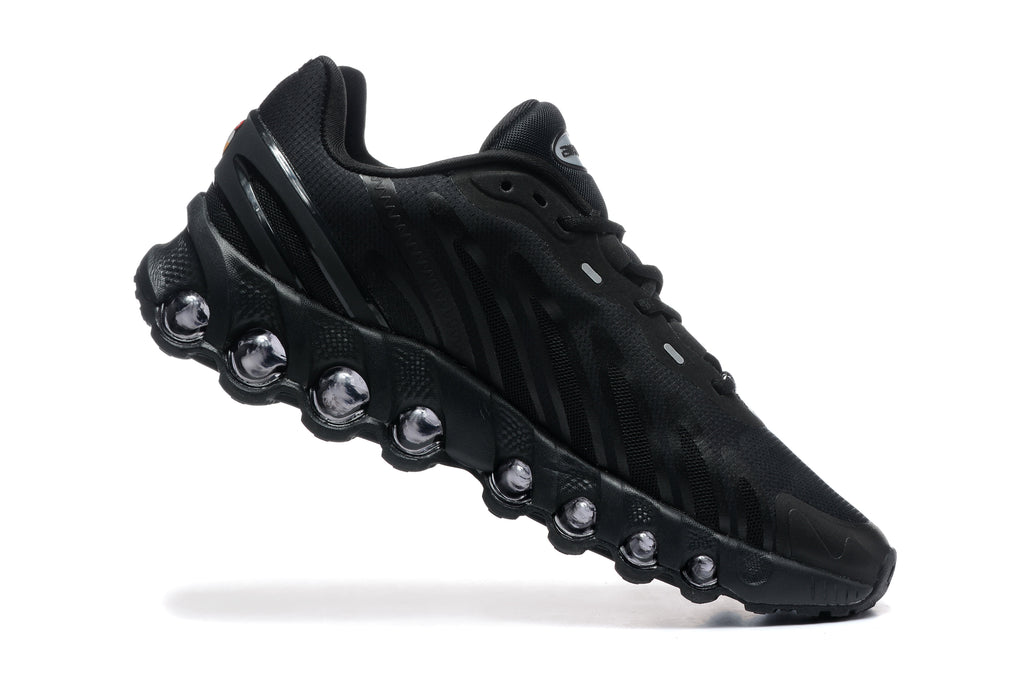 Nike Air Max Black Running-Style Sneakers