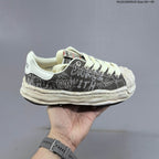 Maison Mihara Yasuhiro Blakey Low-Top Sneakers, Graphic Print